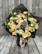 Букет цветов из:  Розы и Лизиантусы #REPLACE_PRED# Снежинске