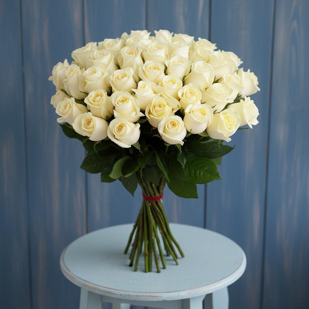 Букет 51 Белая роза Эдлесс Лав в Снежинске