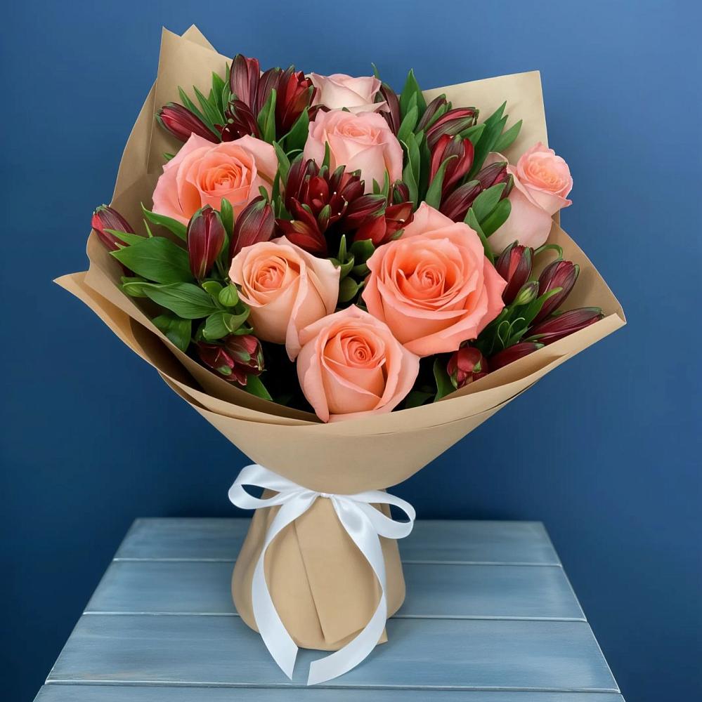 Букет цветов из: Розы и Альстромерии в Снежинске