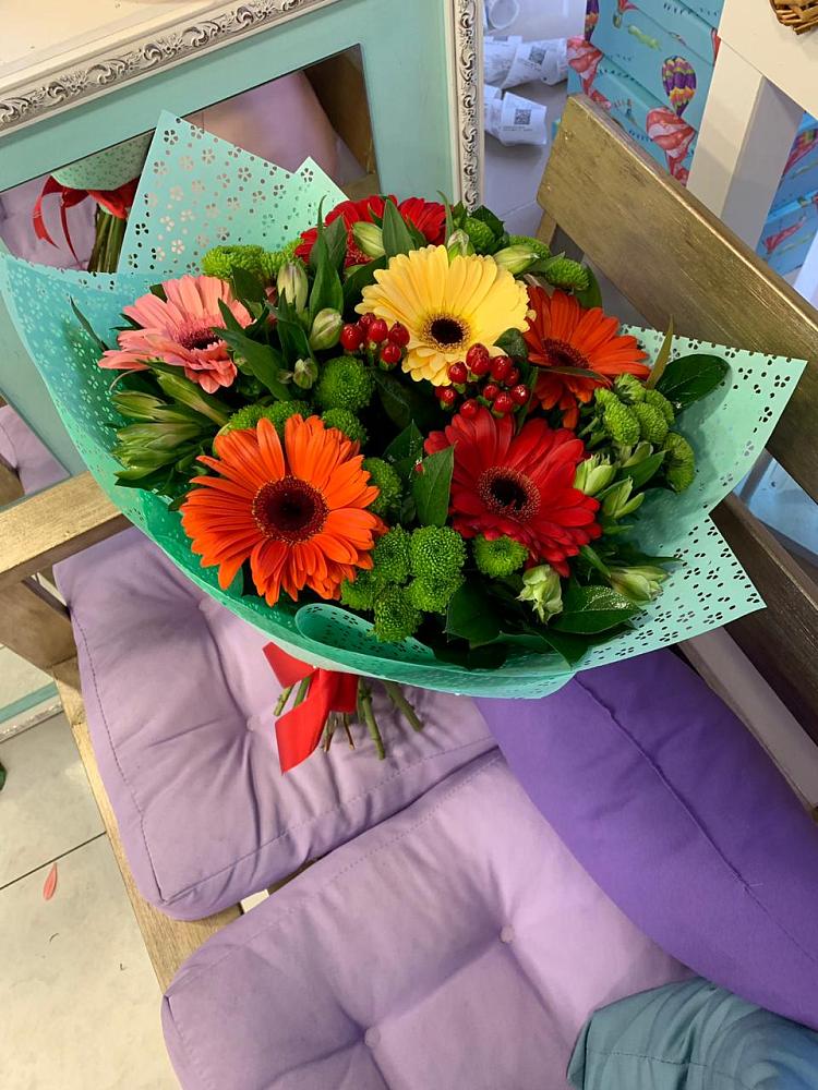 Букет цветов из: Герберы, Хризантемы и Альстромерии в Снежинске