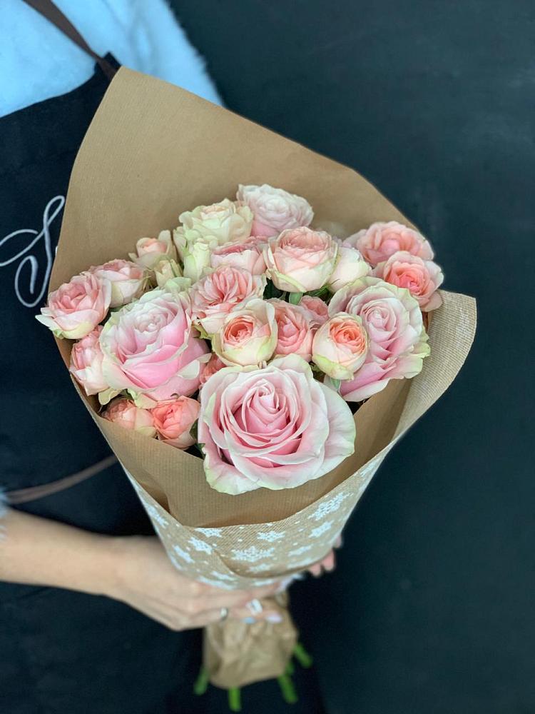 Букет цветов из: Хризантемы и Розы в Снежинске