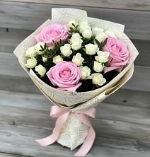 Букет цветов из:  Розы в Снежинске