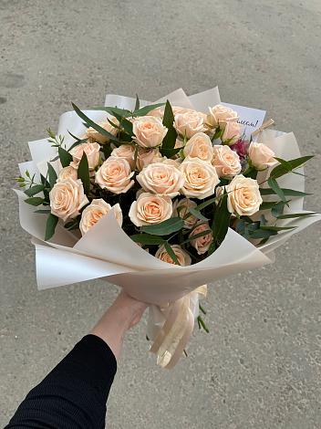 Букет Кремовые розы Латте в Снежинске